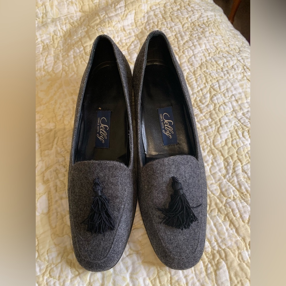 Classic Selly Felt Tassel Loafers SZ 7 1/2
